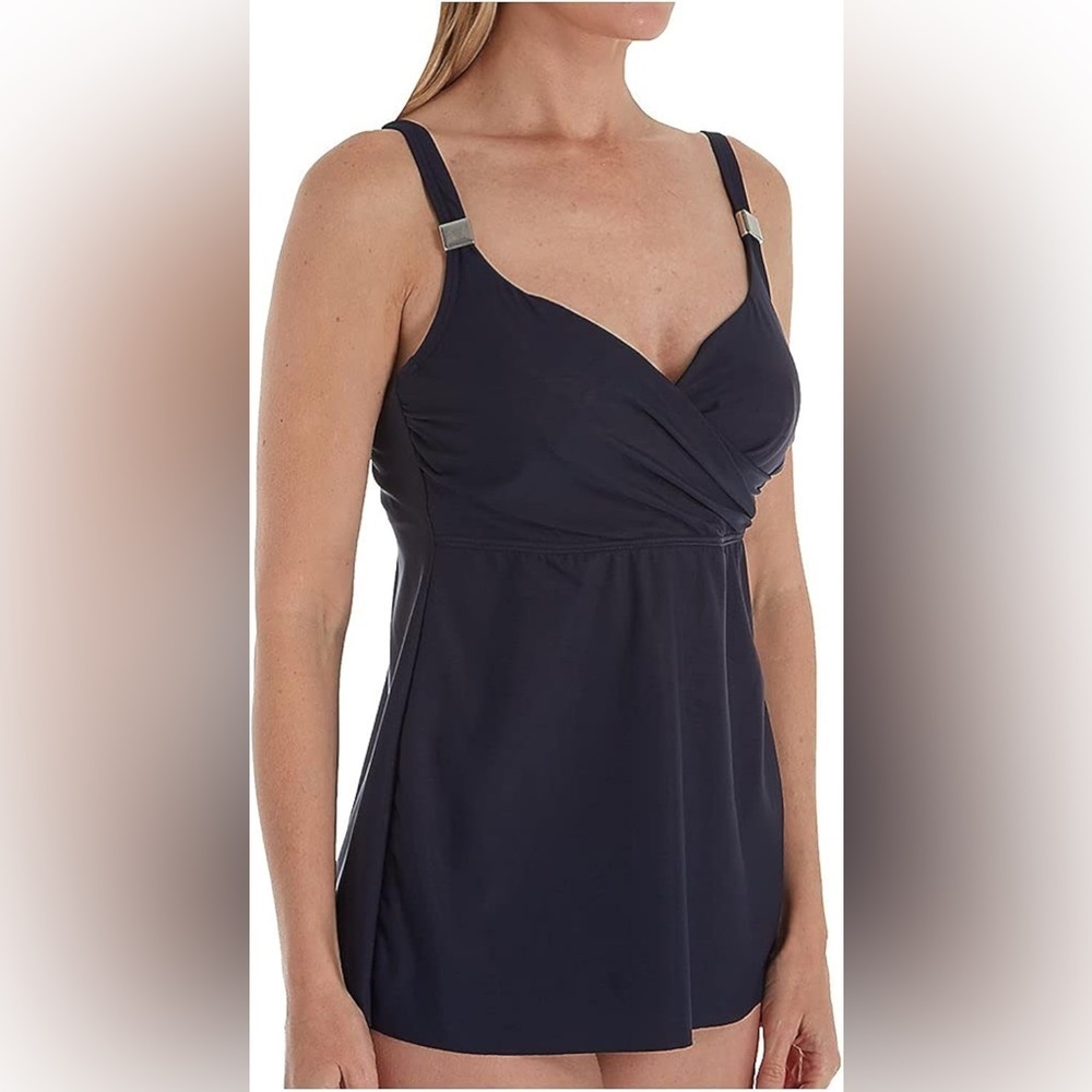 Miraclesuit Surplice Tankini Swim Top
Swimsuit Underwire Black Bra Size 34 DD